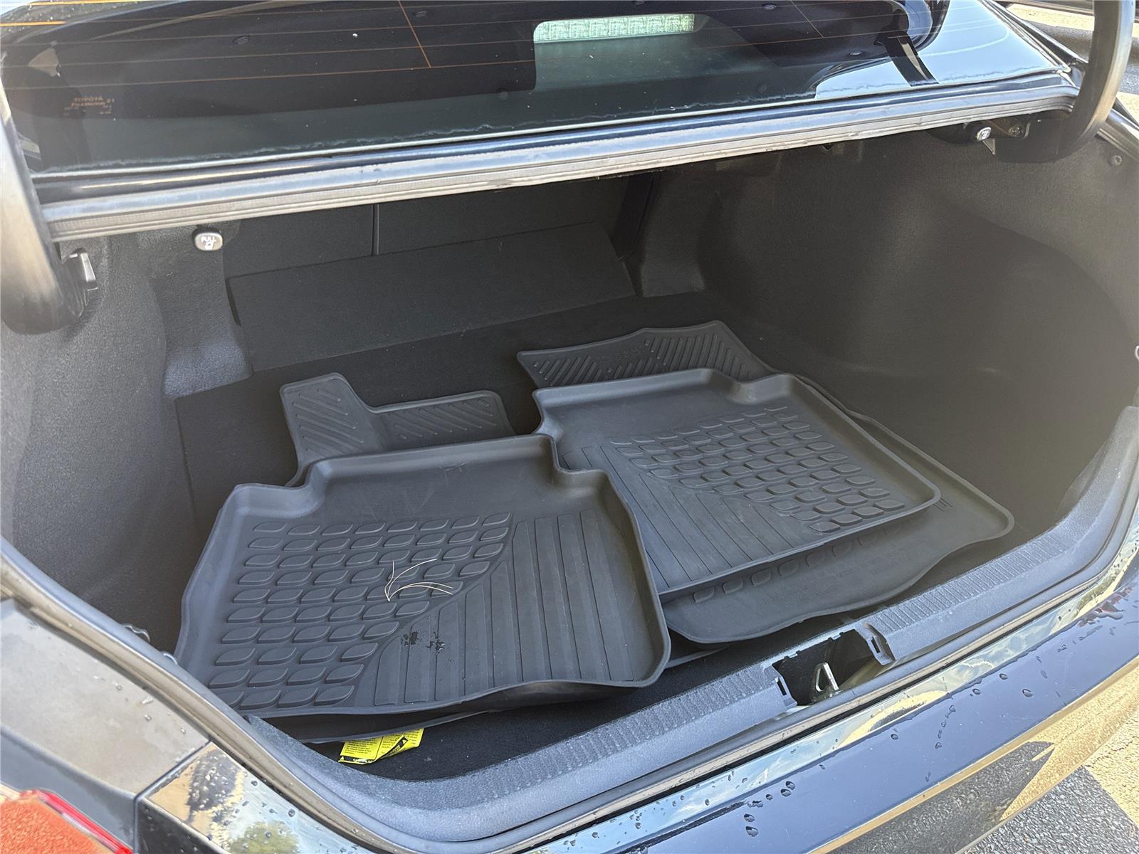 2022 Toyota Camry LE photo 25