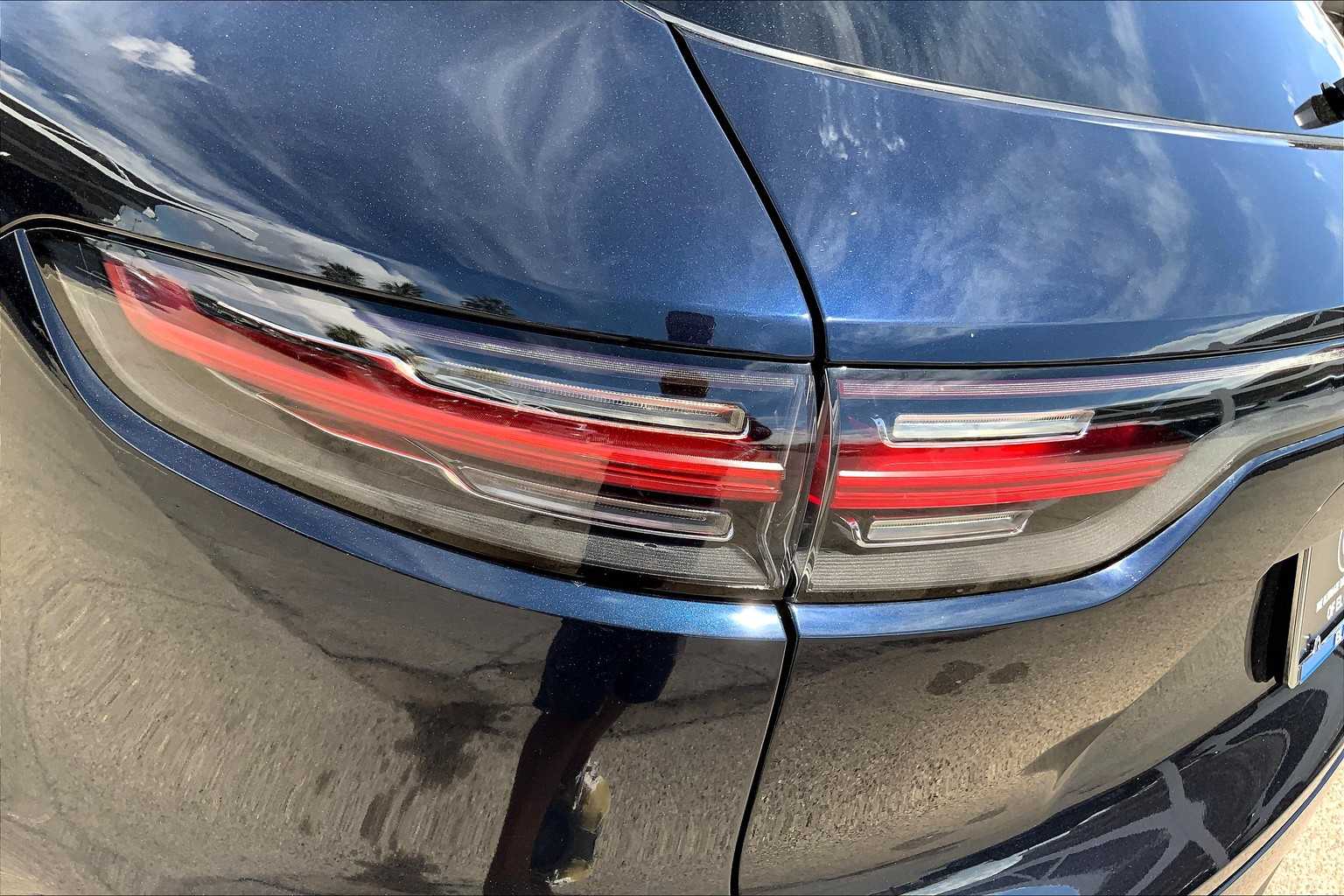 2022 Porsche Cayenne Base photo 27