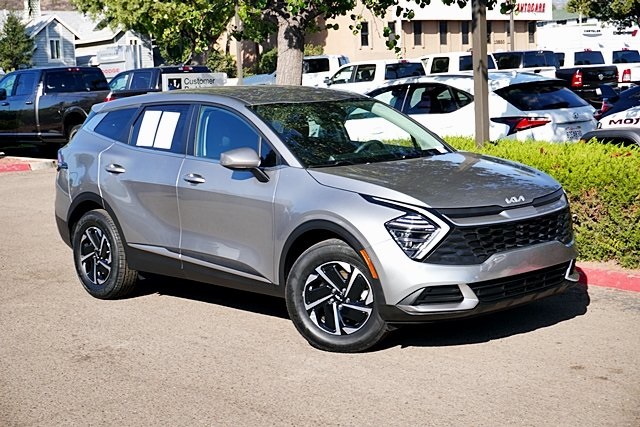 2024 Kia Sportage Hybrid LX photo 2