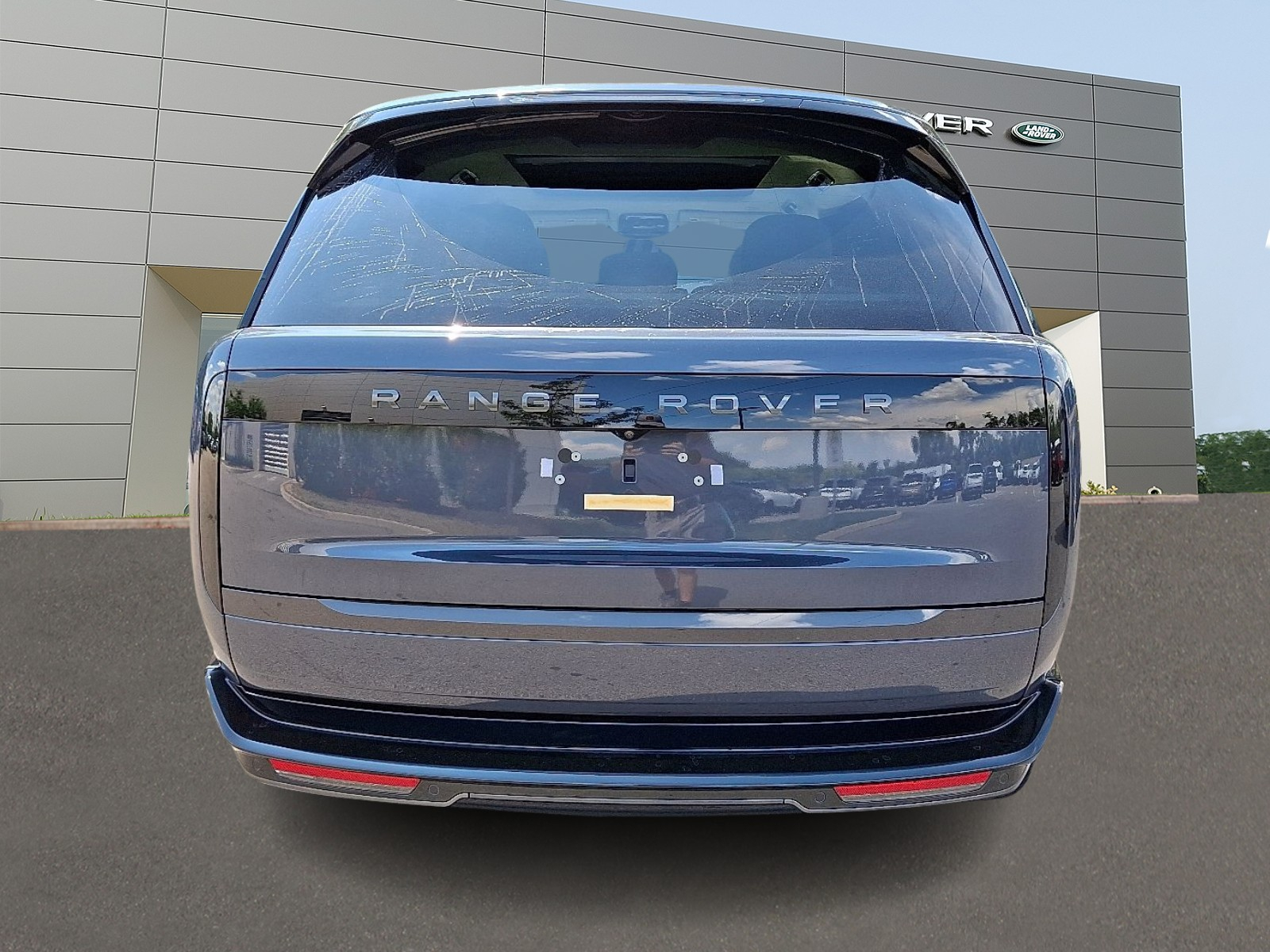 2025 Land Rover Range Rover SE photo 4