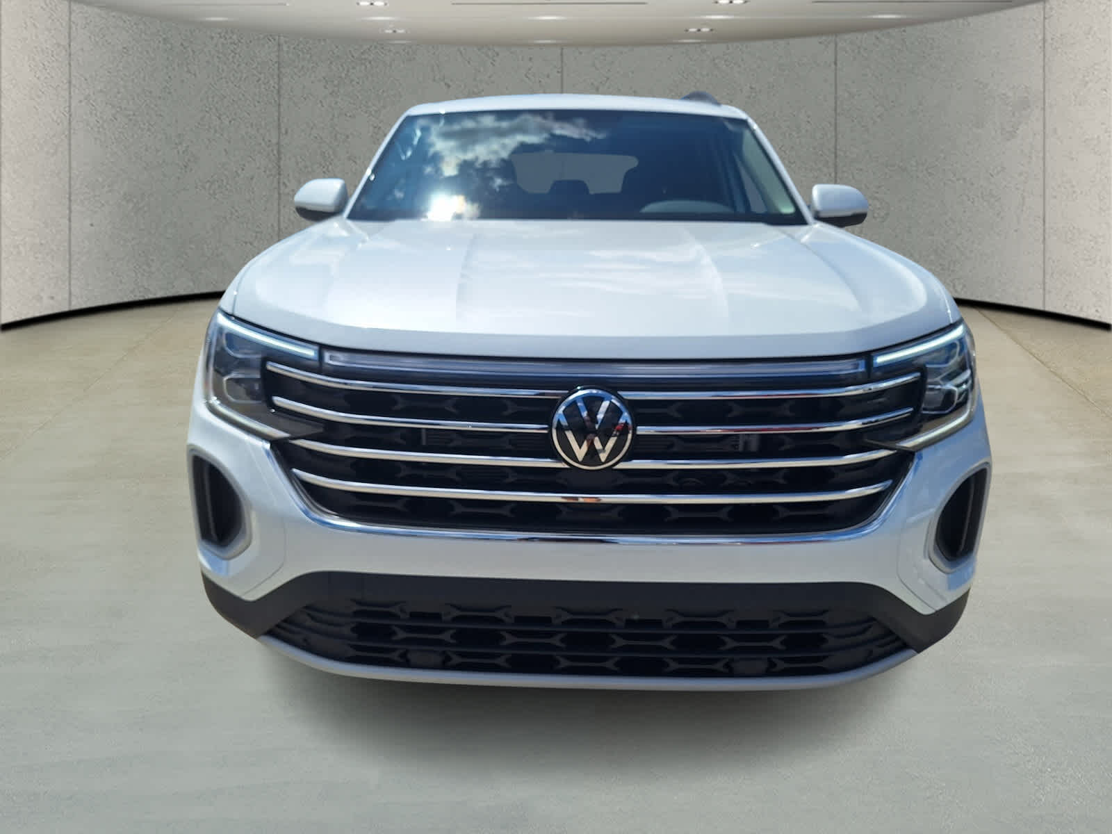 2026 Volkswagen Atlas SE photo 7