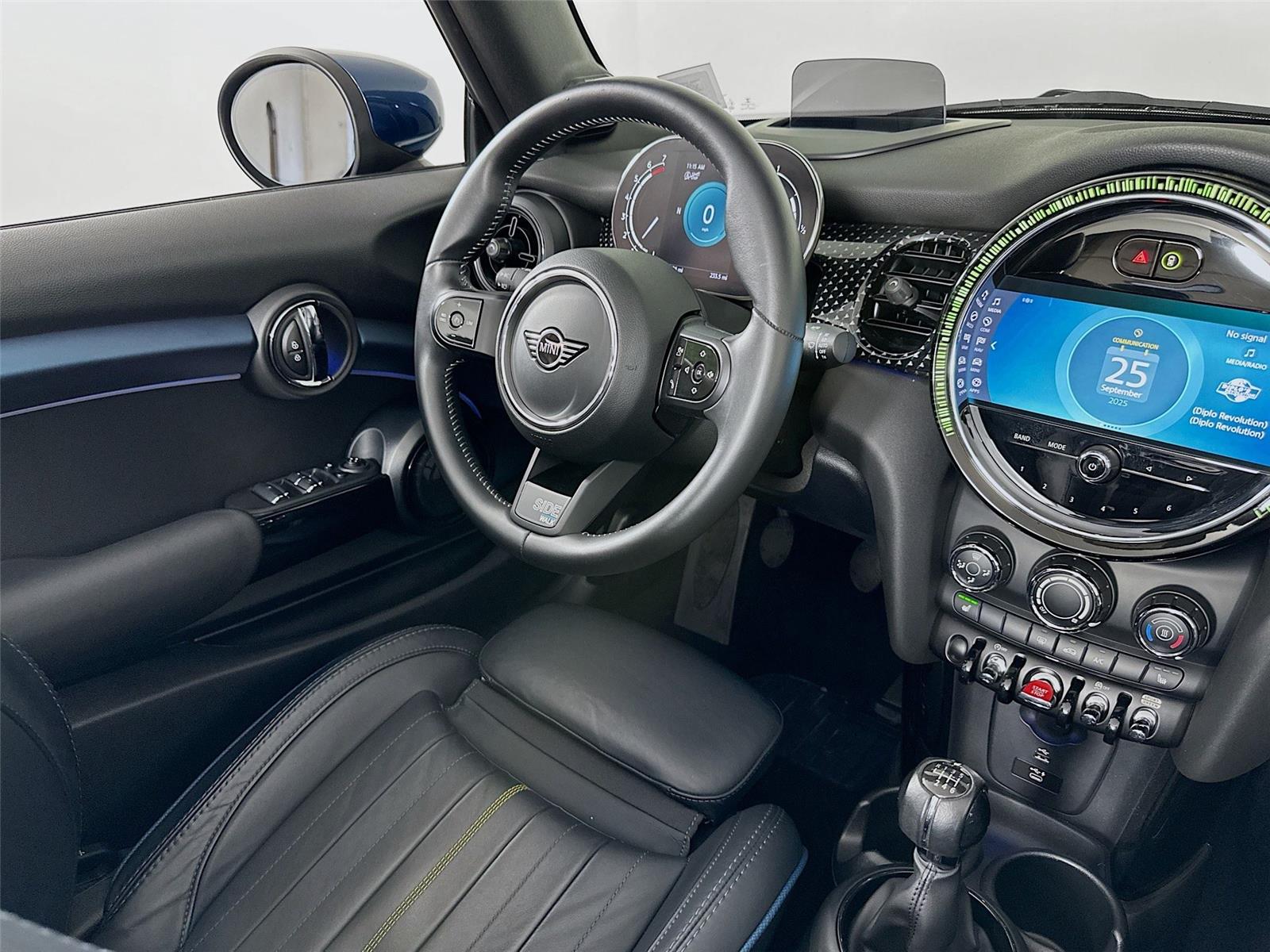 2022 Mini Cooper Convertible S photo 23