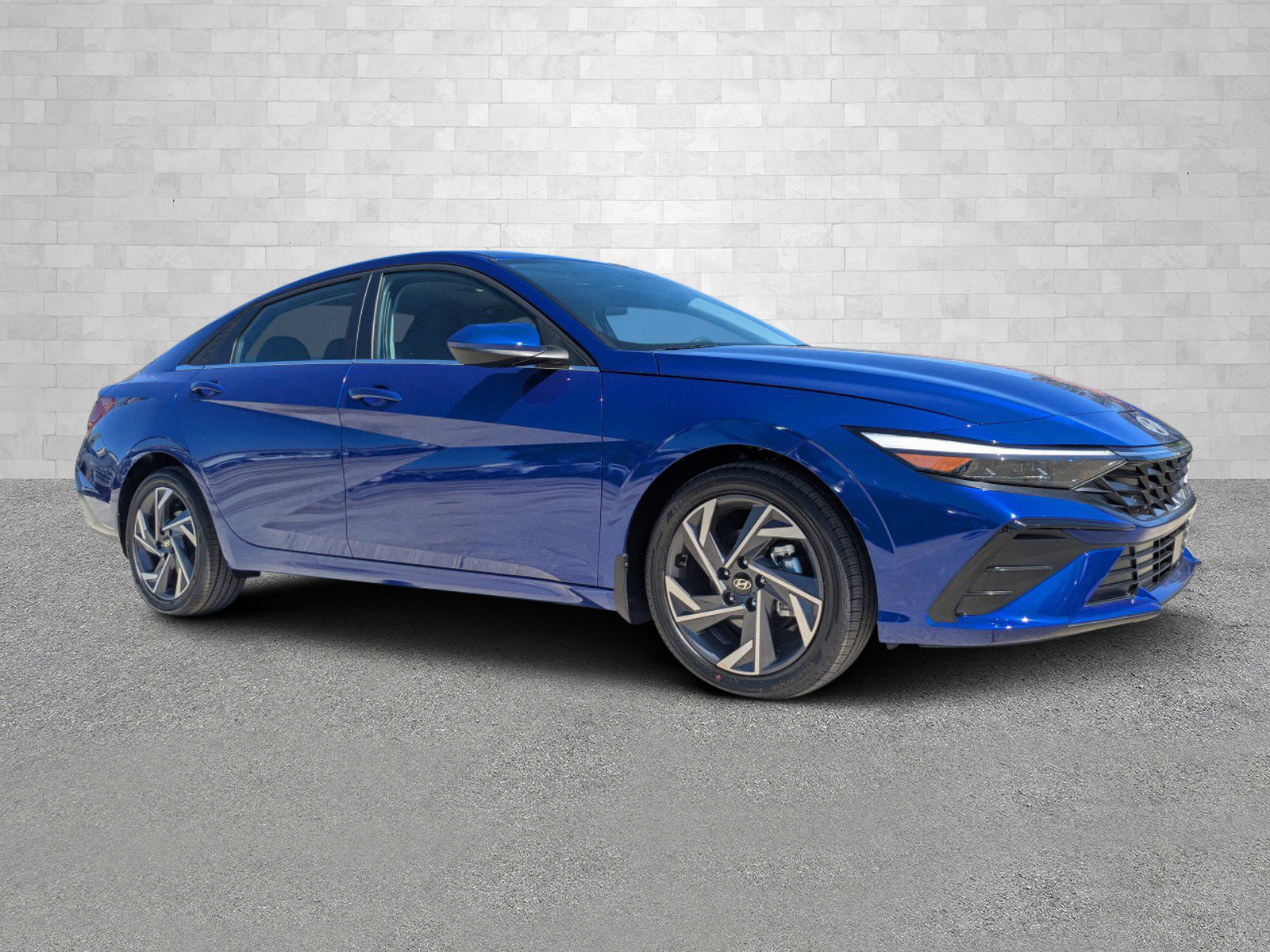 2025 Hyundai Elantra SEL's photo