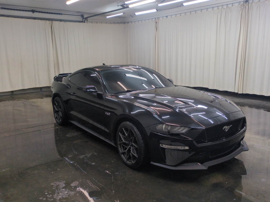 2020 Ford Mustang GT Premium photo 3