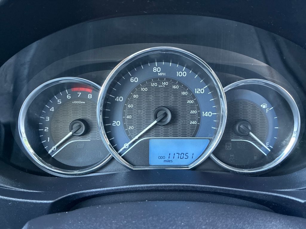 2014 Toyota Corolla LE Eco photo 15