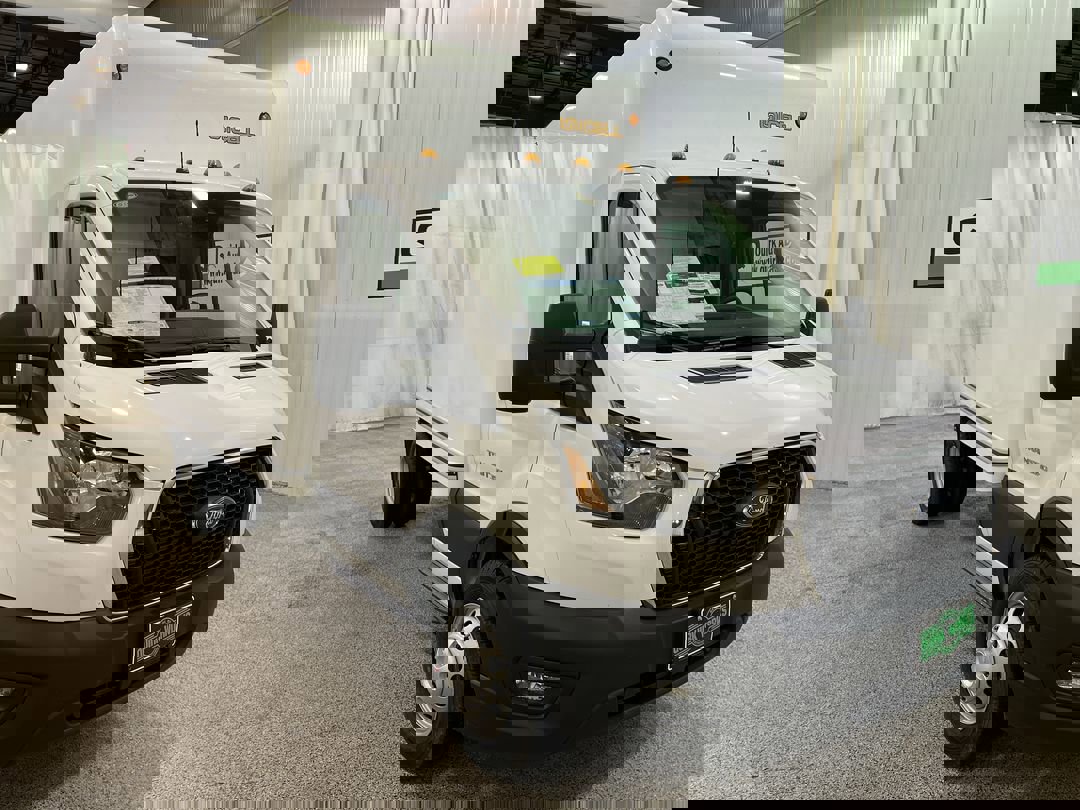 2025 Ford Transit Cutaway Base's photo