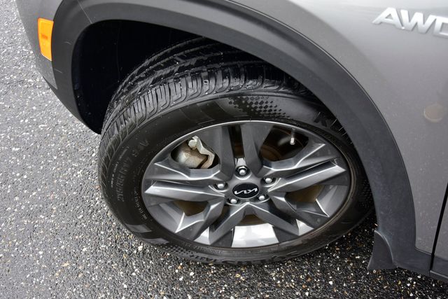2023 Kia Seltos LX photo 30