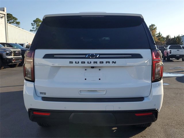 2024 Chevrolet Suburban Z71 photo 3