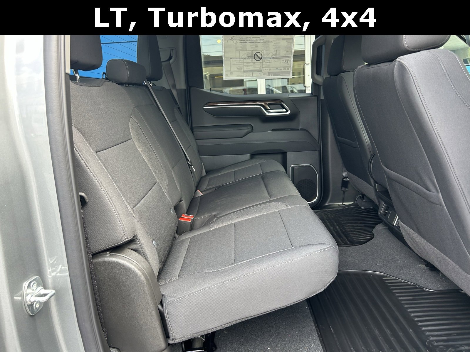 2025 Chevrolet Silverado 1500 LT photo 27