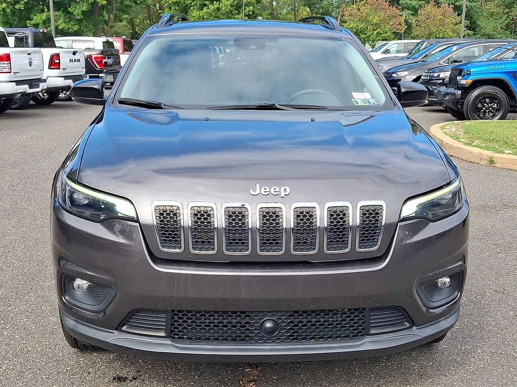 2022 Jeep Cherokee Latitude Lux photo 2