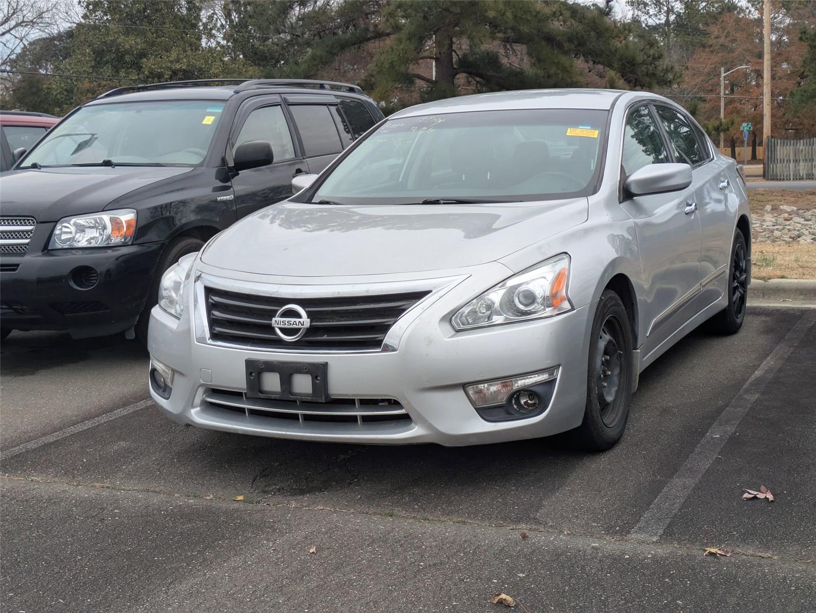 2015 Nissan Altima S's photo