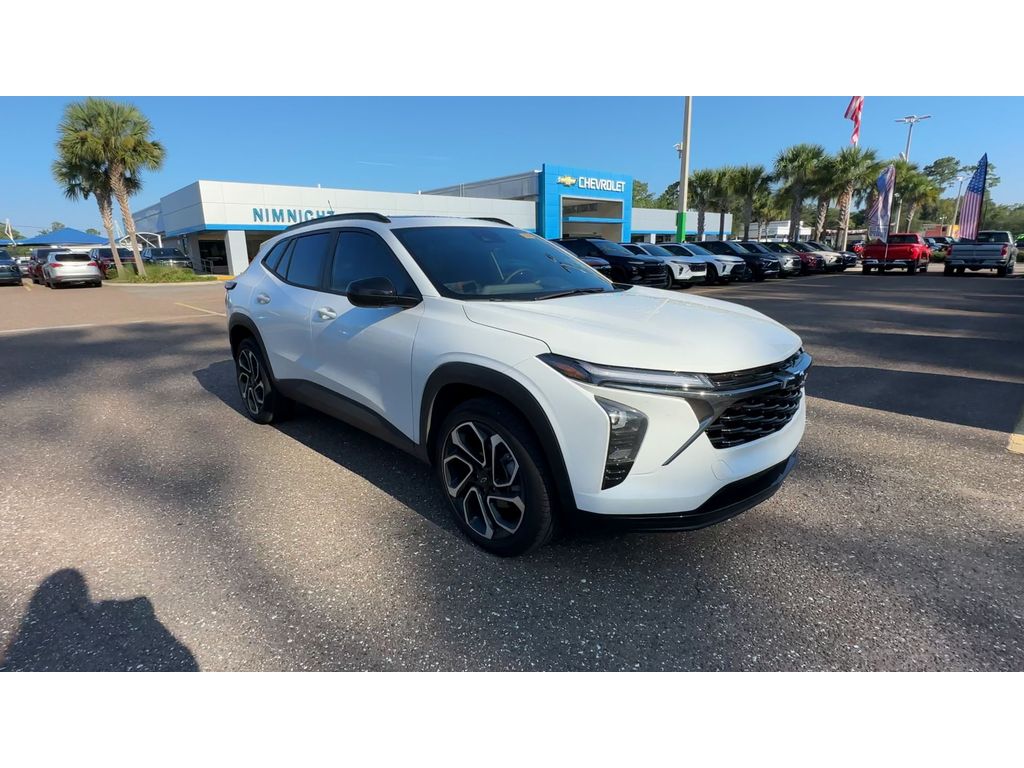 2025 Chevrolet Trax photo 7