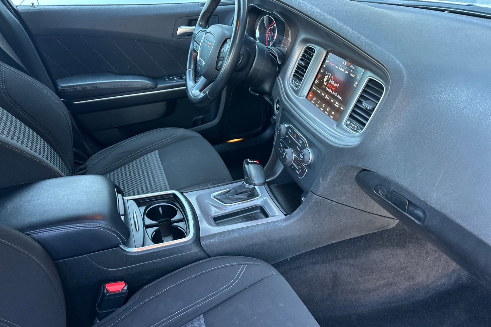 2023 Dodge Charger SXT photo 14