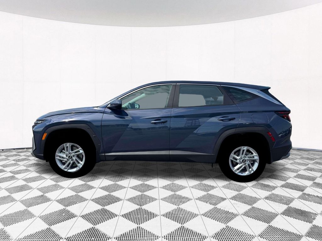 2026 Hyundai Tucson SE photo 3