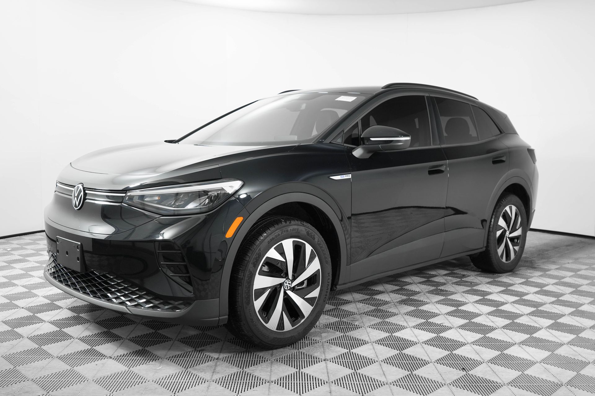 2023 Volkswagen ID.4 Pro photo 3