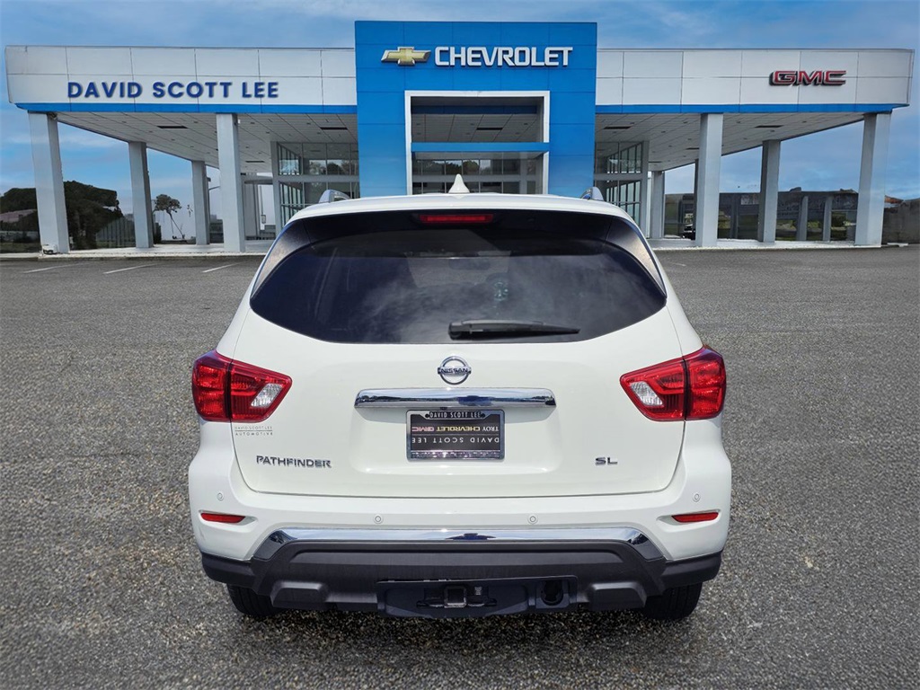 2020 Nissan Pathfinder SL photo 4