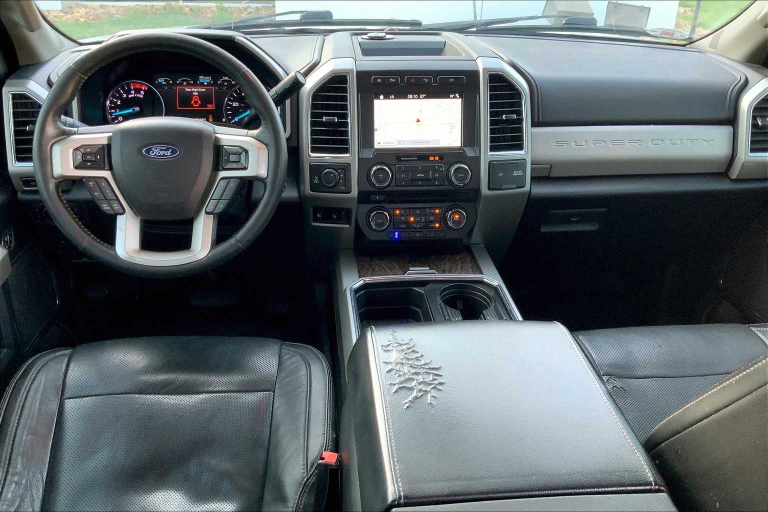 2018 Ford F-250 Lariat photo 13