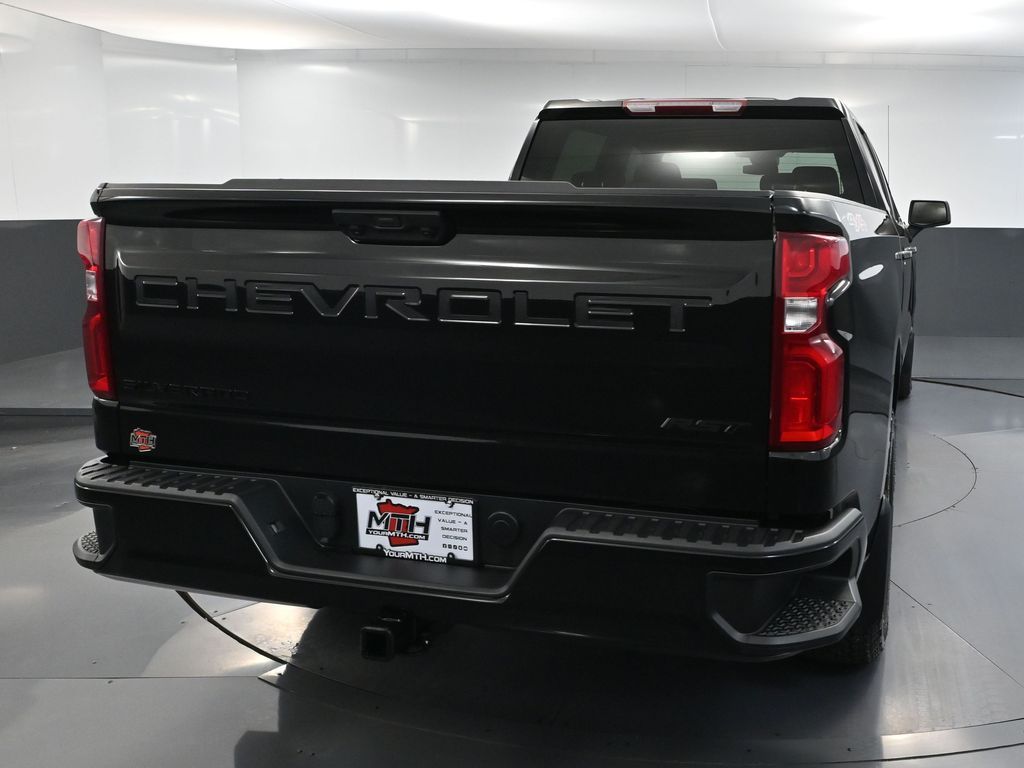 2024 Chevrolet Silverado 1500 RST photo 4