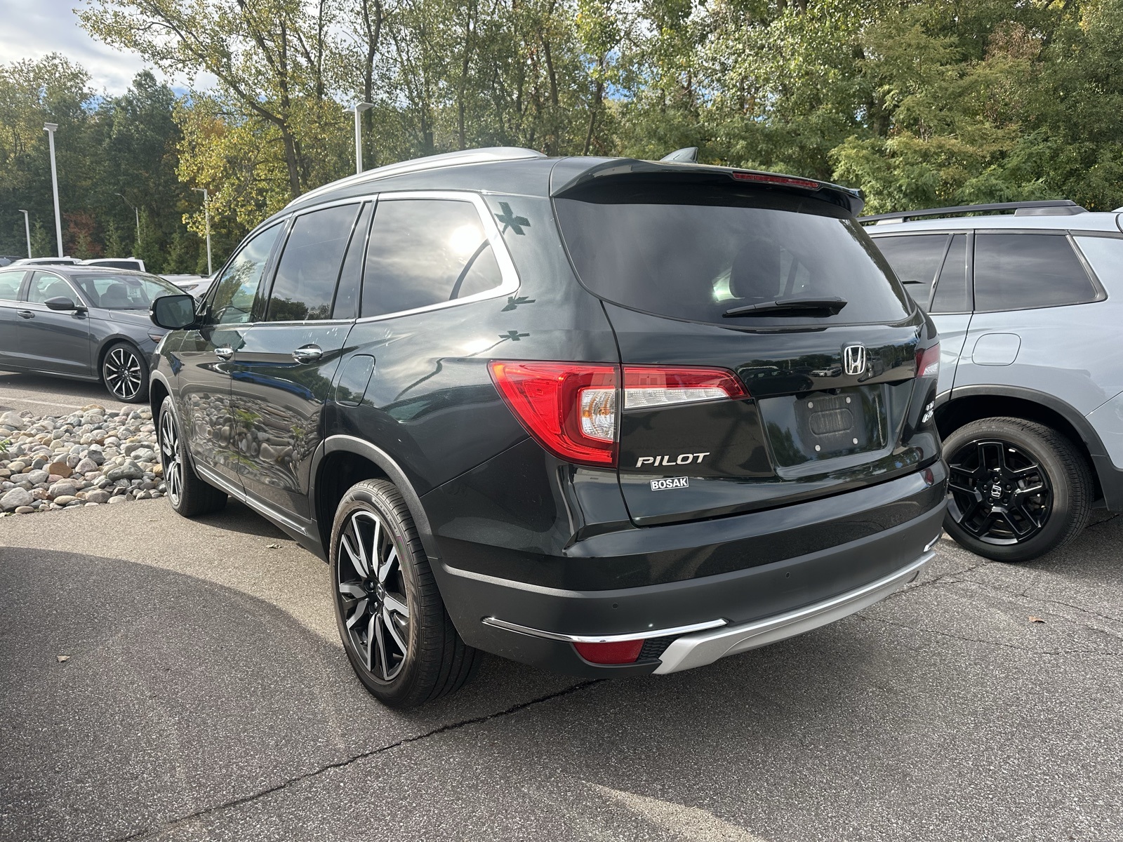 2021 Honda Pilot Elite photo 2