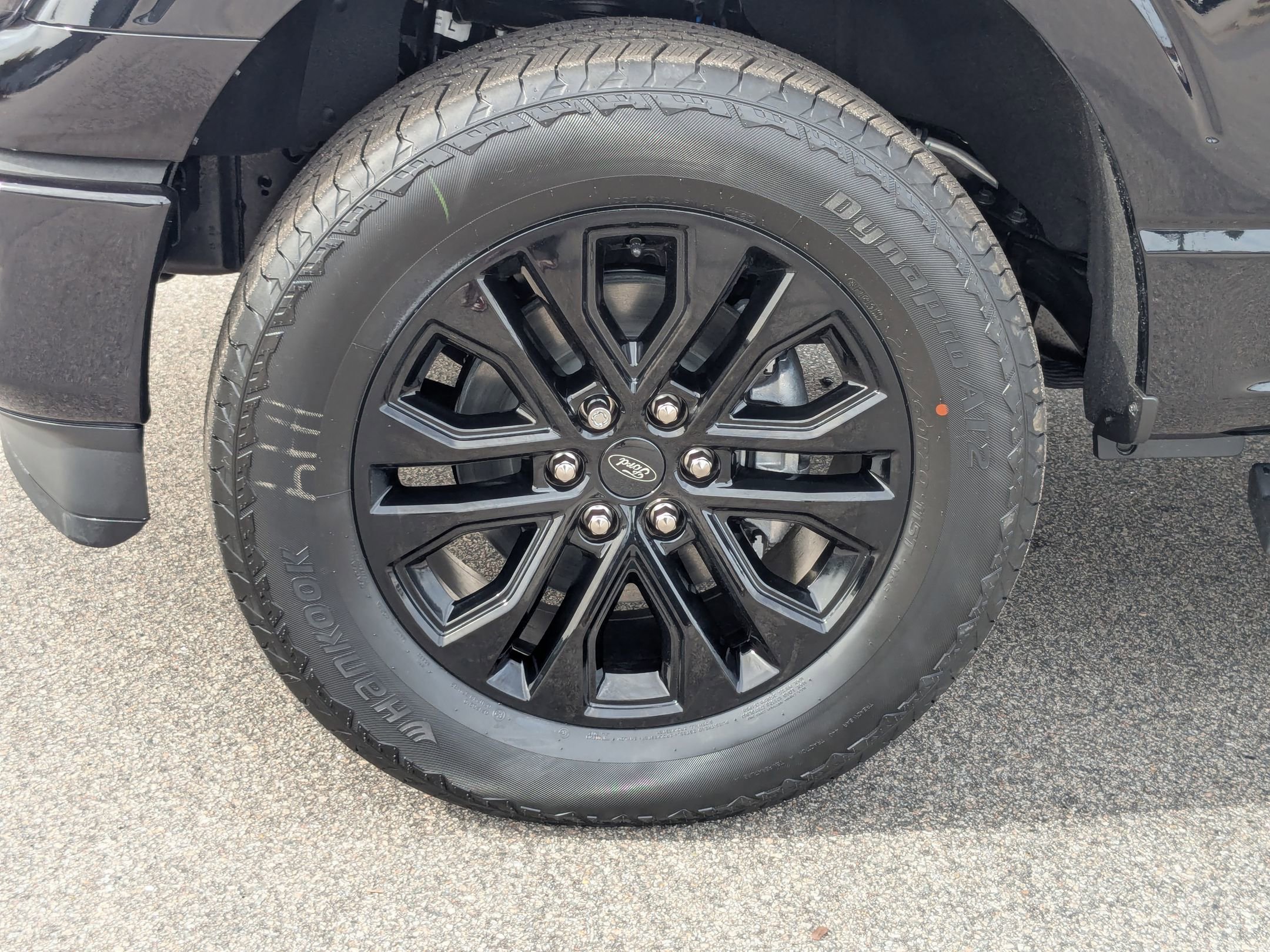 2025 Ford F-150 Lariat photo 3