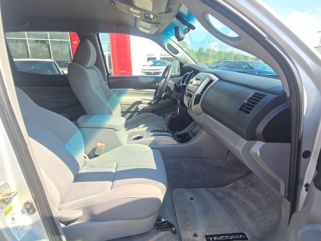 2010 Toyota Tacoma Base photo 14