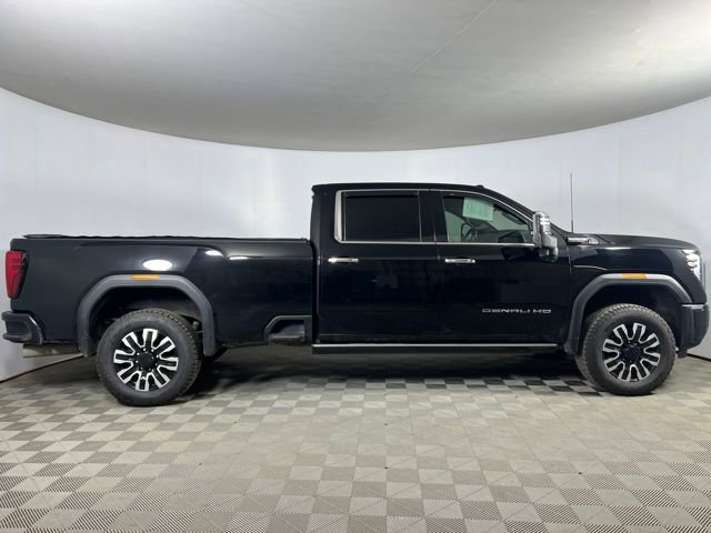 2024 Gmc Sierra 3500 HD Denali Ultimate photo 3
