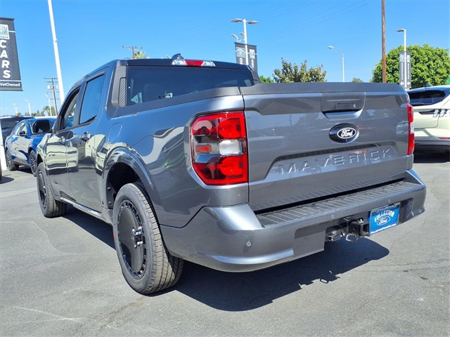 2025 Ford Maverick photo 4