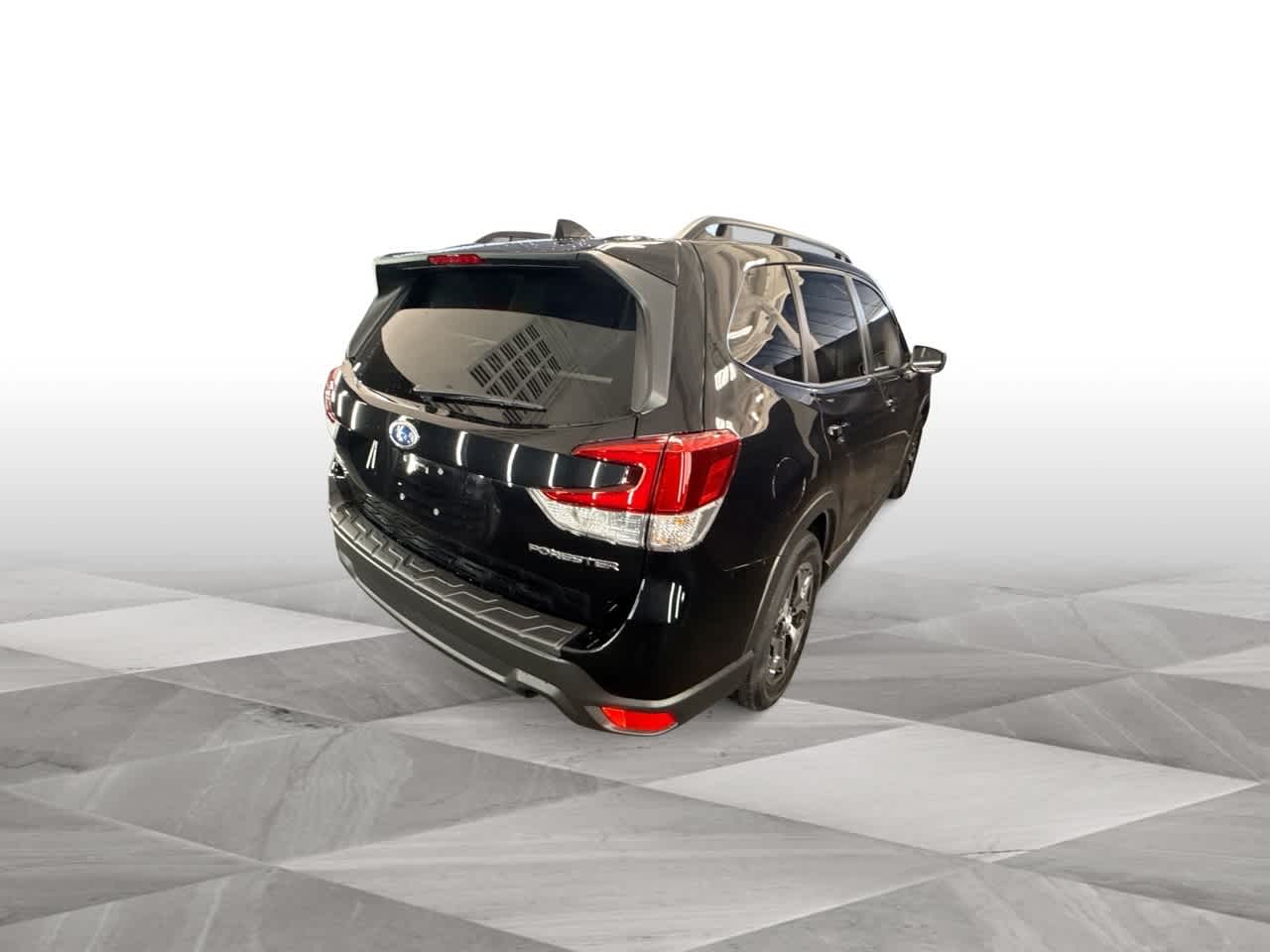2024 Subaru Forester Premium photo 7