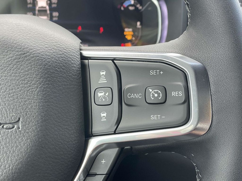 2025 Ram 2500 Laramie photo 30