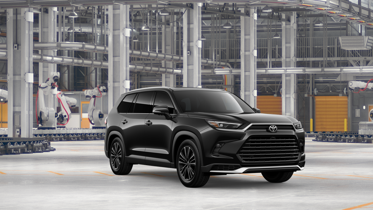 2026 Toyota Grand Highlander Hybrid MAX Platinum AWD photo 8