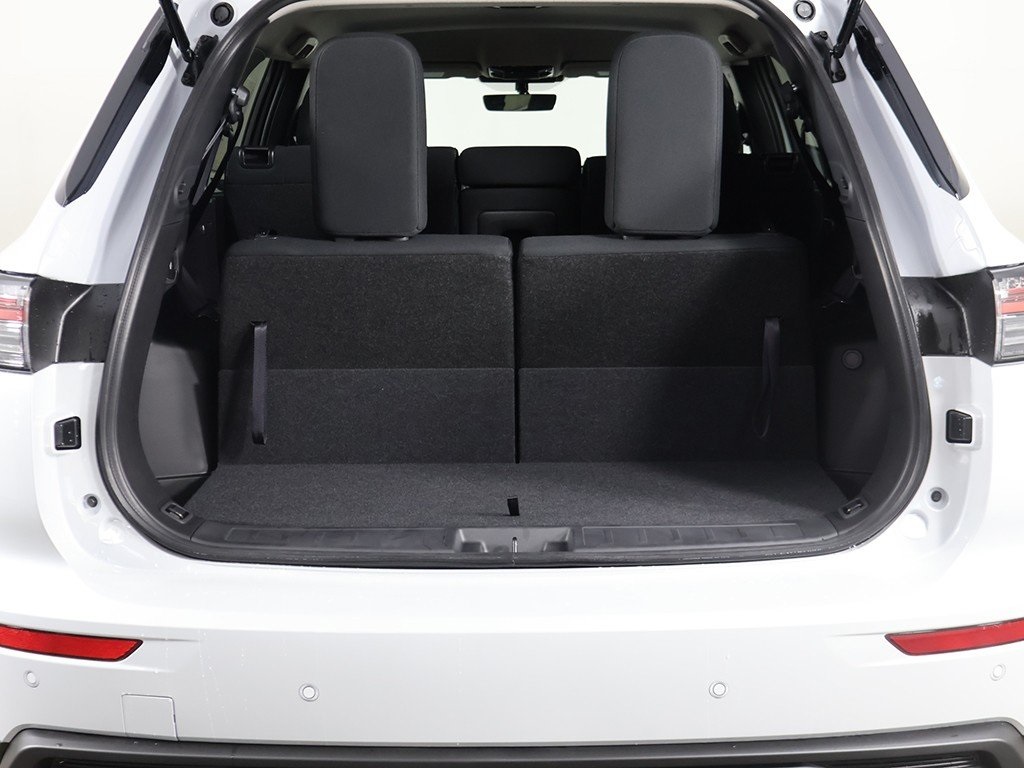 2025 Mitsubishi Outlander ES photo 19