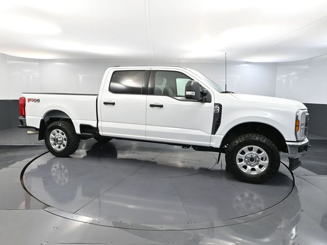 2024 Ford F-250 photo 3