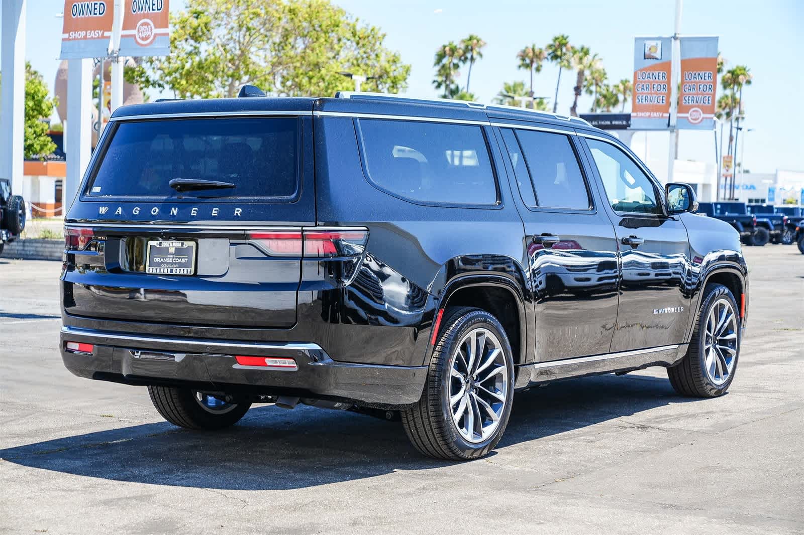 2025 Jeep Wagoneer L Series III photo 4