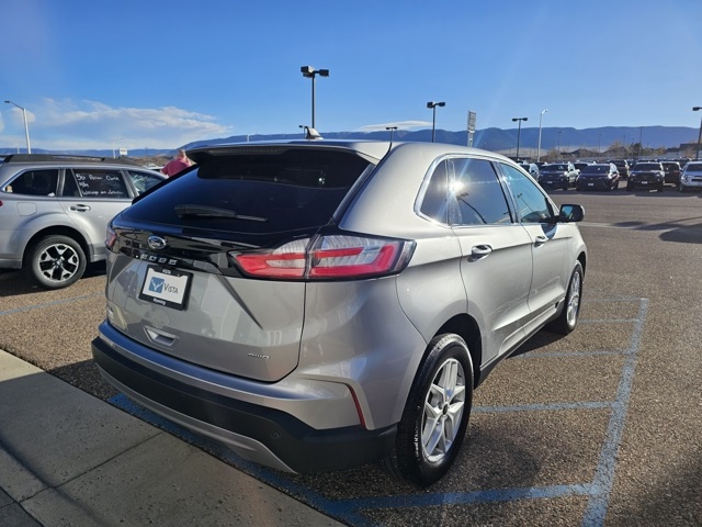 2023 Ford Edge SEL photo 3