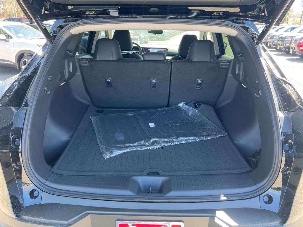 2025 Nissan Murano SV photo 3