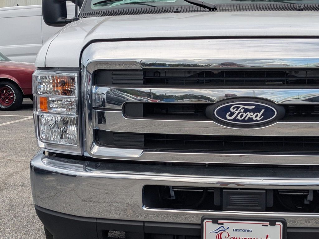 2026 Ford E-350 Base photo 10