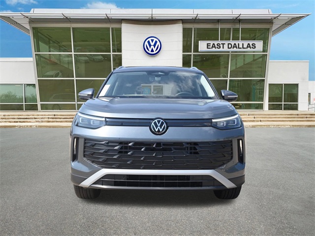2025 Volkswagen Tiguan SE photo 3