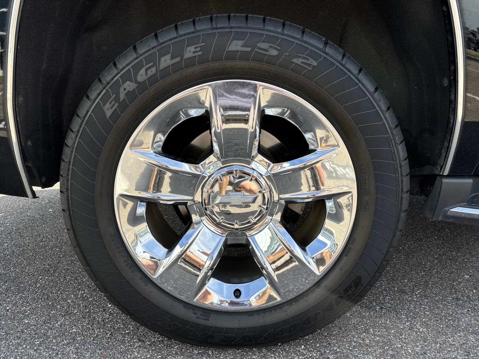 2020 Chevrolet Suburban Premier photo 4