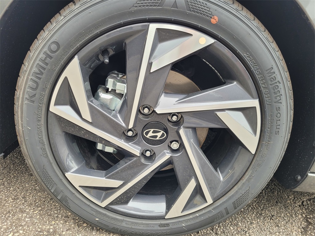 2024 Hyundai Elantra SEL Convenience photo 11