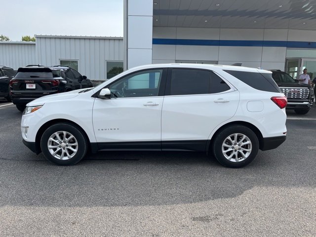 2018 Chevrolet Equinox LT photo 2
