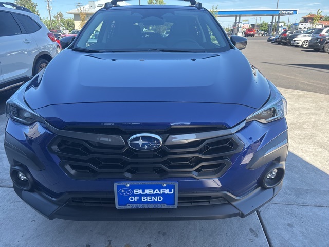 2025 Subaru Crosstrek Limited photo 2