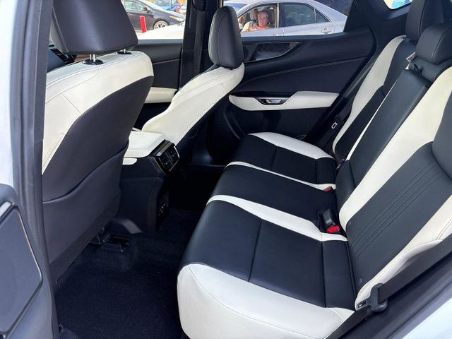 2022 Lexus NX 250 photo 25