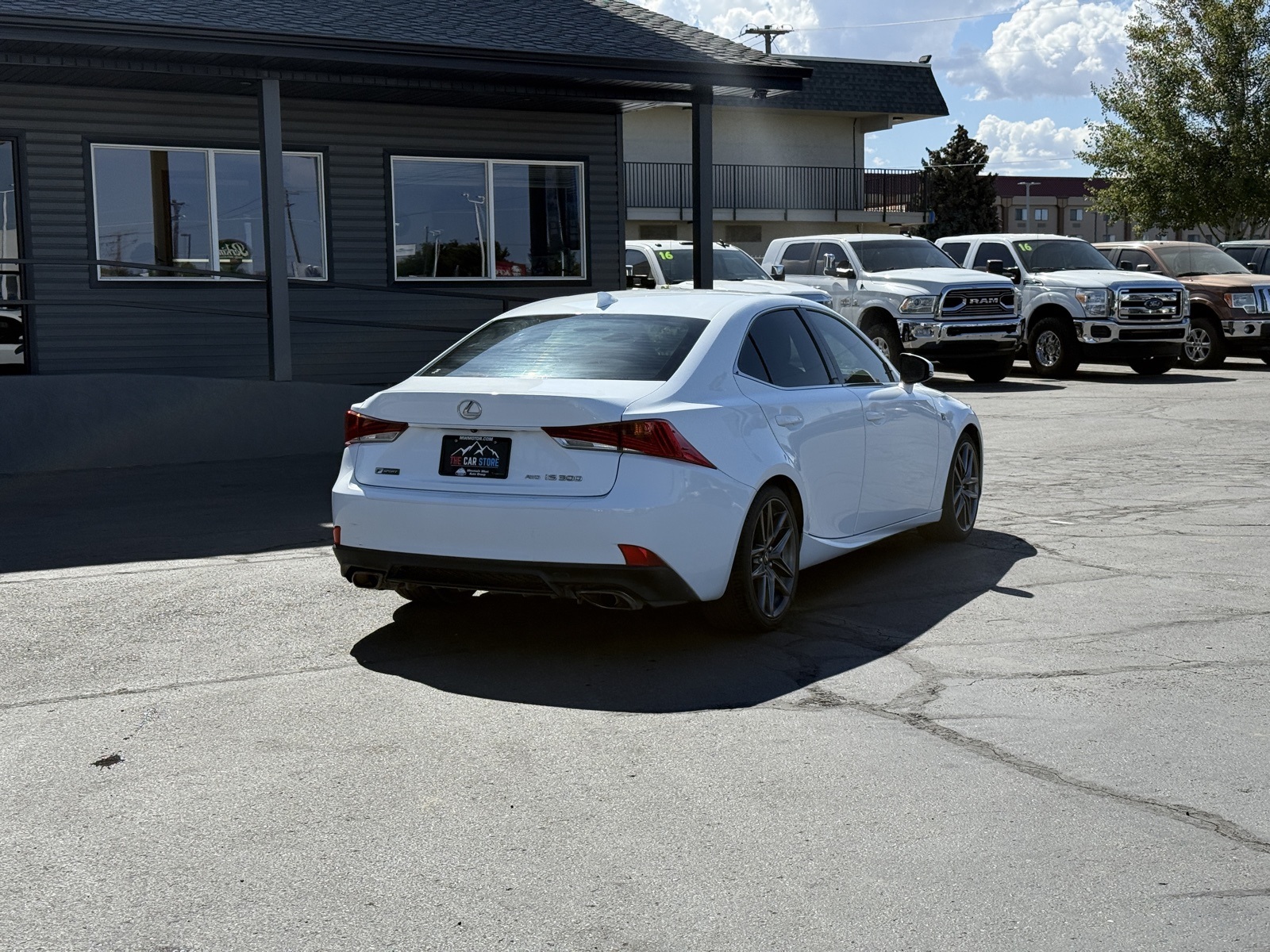 2017 Lexus IS 300 F SPORT photo 6