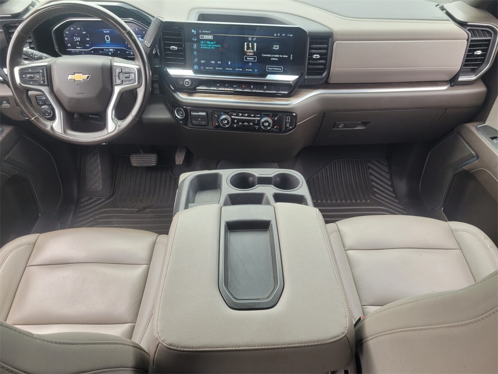 2024 Chevrolet Silverado 1500 LT photo 8