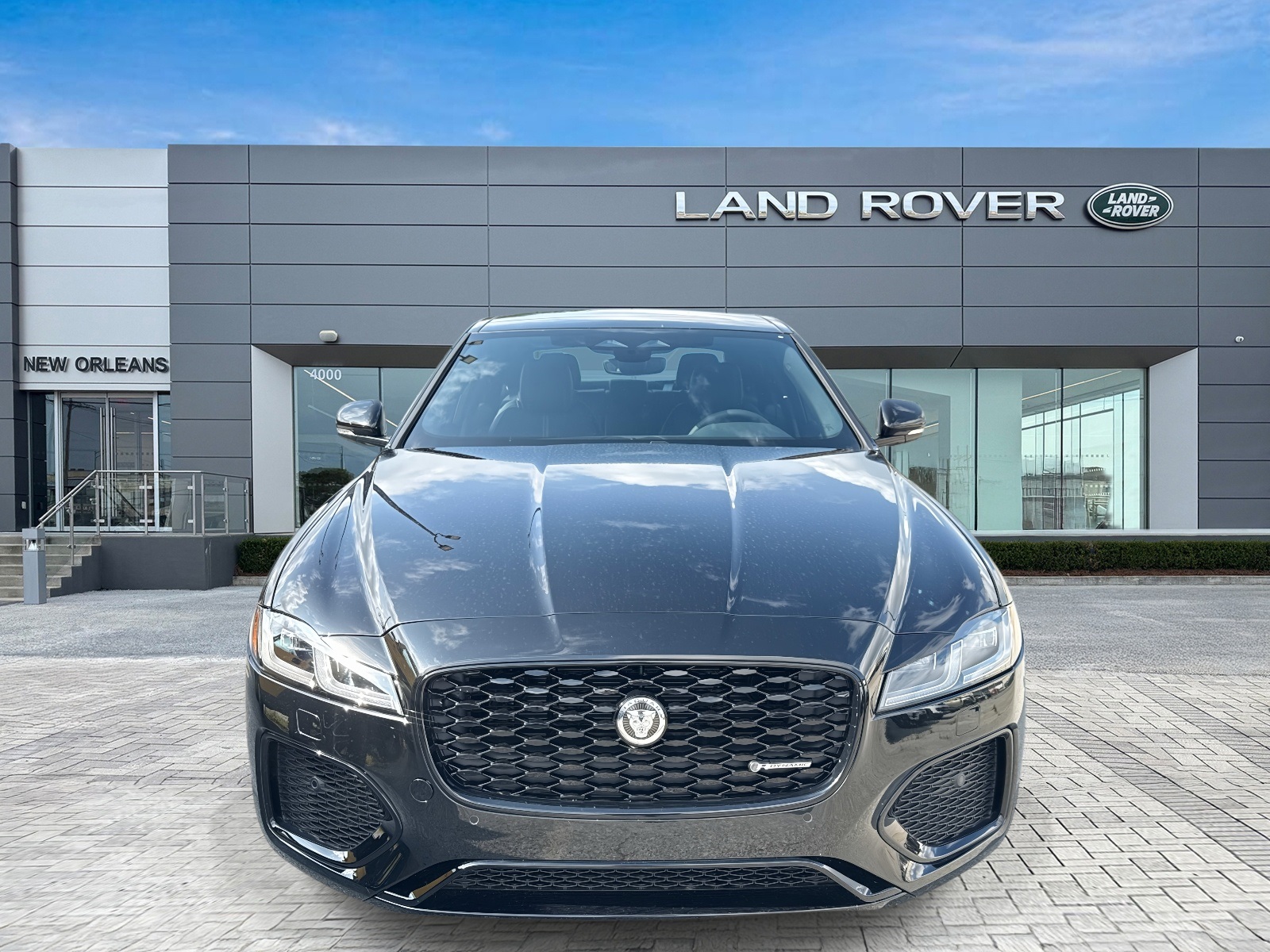 2024 Jaguar XF P300 R-Dynamic SE photo 4