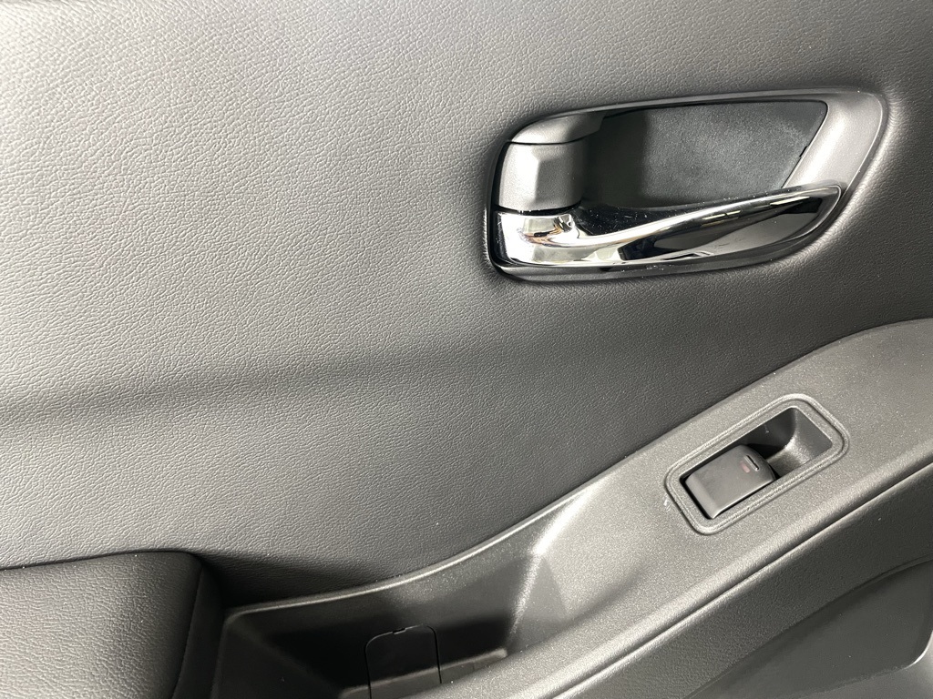 2025 Nissan Frontier Crew Cab SV photo 30