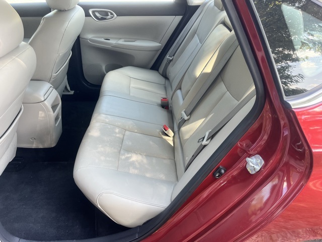 2015 Nissan Sentra SL photo 11