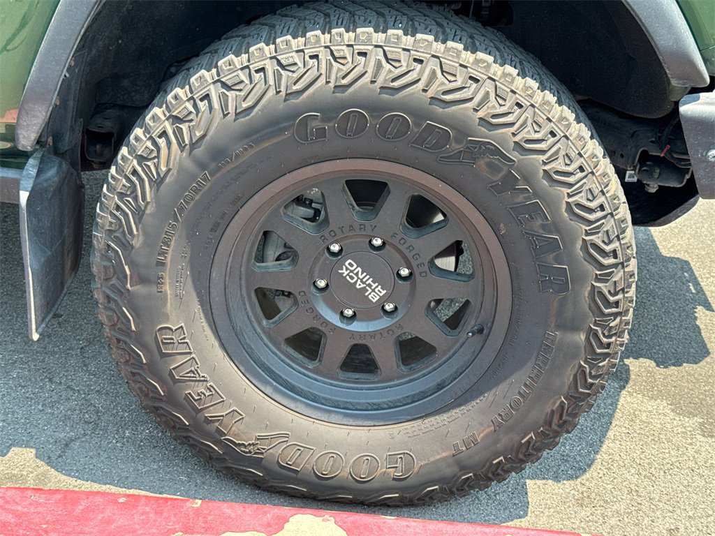 2022 Ford Bronco Base photo 6