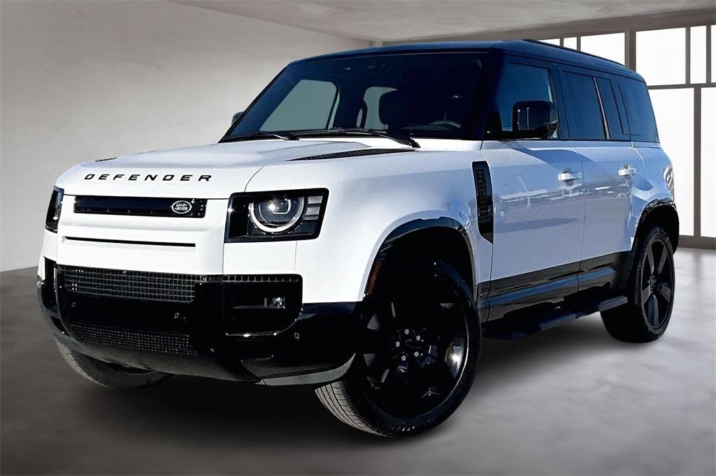 2026 Land Rover Defender X-Dynamic SE's photo