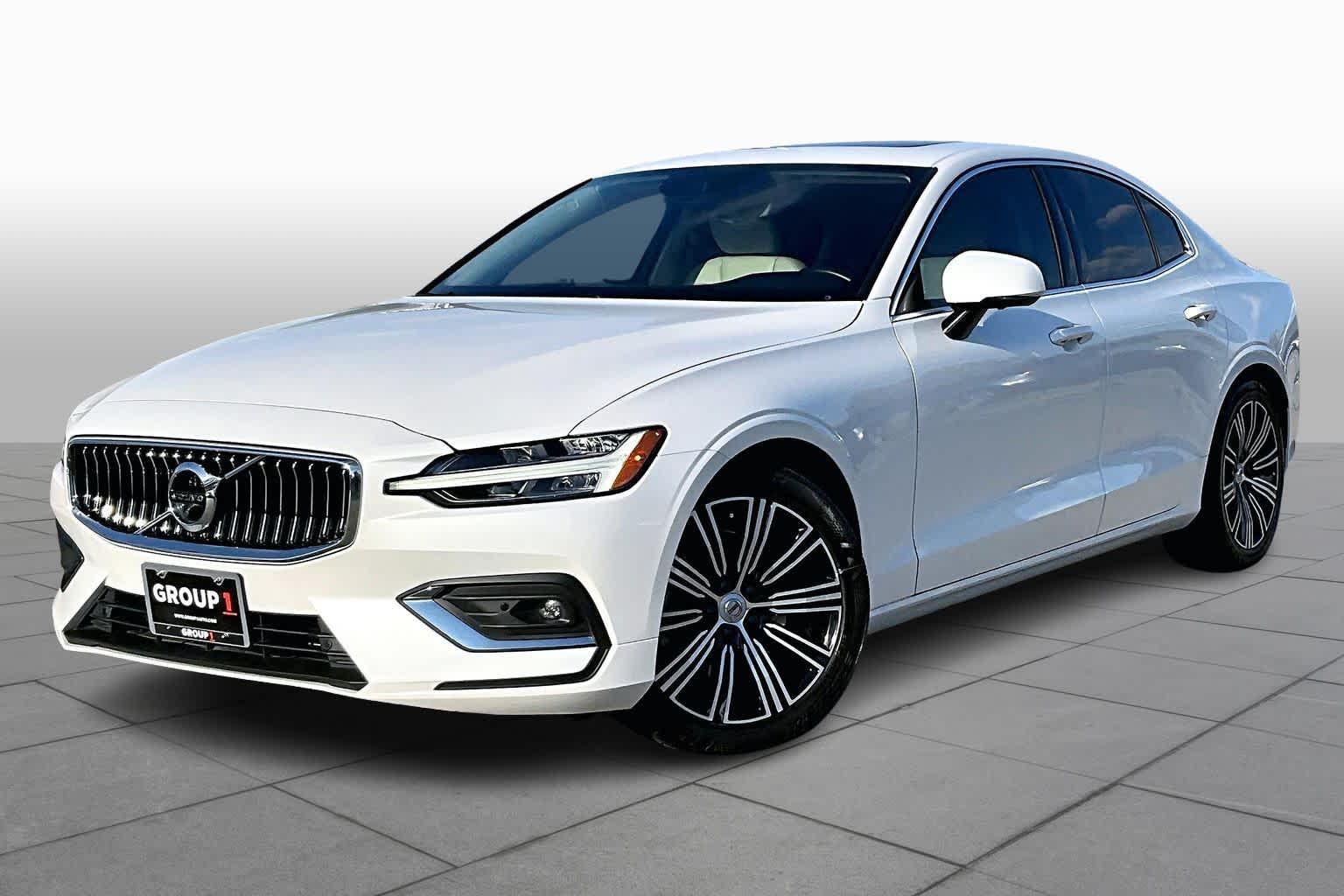 2021 Volvo S60 Inscription's photo